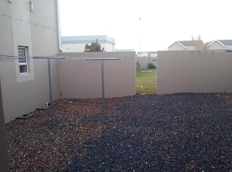 1 Bedroom Property for Sale in Burgundy Estate Western Cape